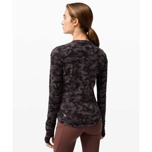 Lululemon Close to Crossing Long Sleeve Rulu Size 4 Camo Black Grey Layer